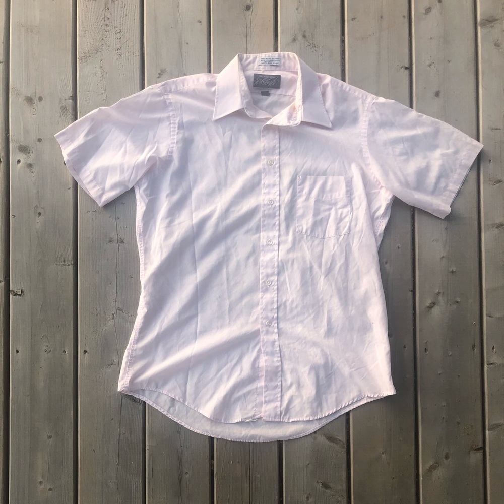 Lord & Taylor Light Pink Short Sleeve Button Down